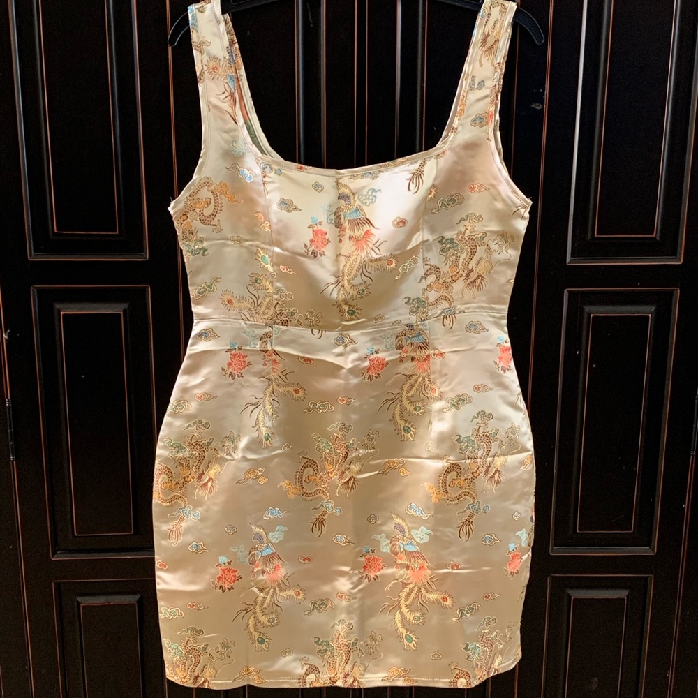 PRETTY LiTTLE THiNGS Mini Dress Peacock Embroidered 
Asian Silk Inspired US-8